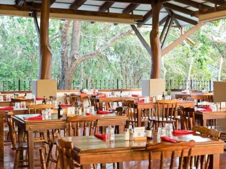 Hacienda Guachipelin - Restaurant