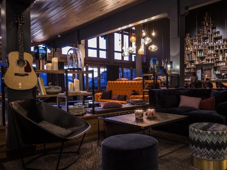 schweiz-saanen-huus-gstaad-interior