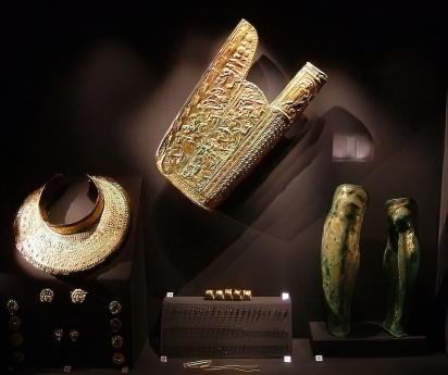 Tomb Artefacts