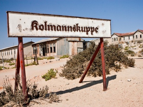 Namibia_Kulmanskuppe_shutterstock©Willem