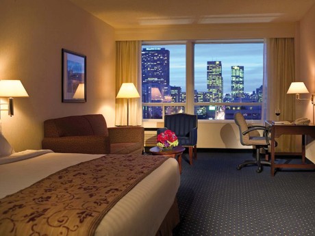 Courtyard by Marriott Downtown Toronto
