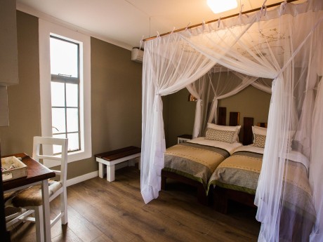 Zimmerbeispiel, Kalahari Anib Lodge