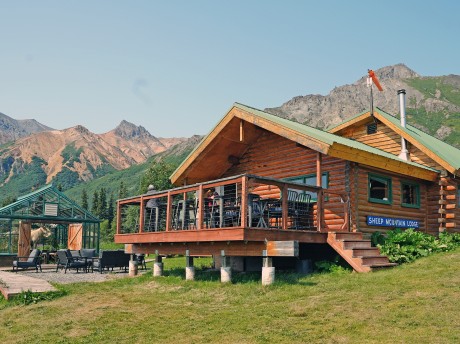 Sheep Mountain Lodge - Exterior