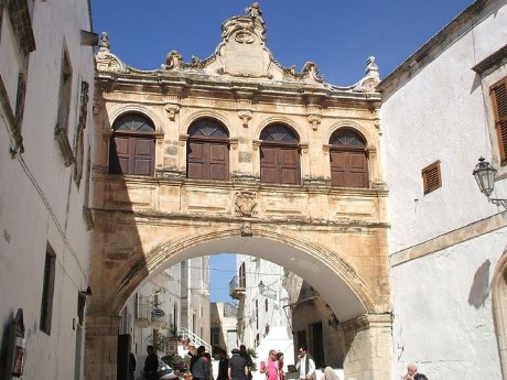 Ostuni