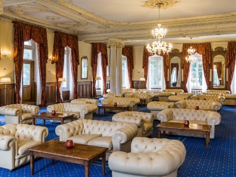 Reine Victoria, Lobby