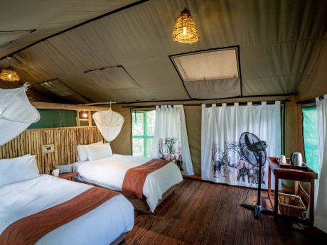 Nata Lodge-Luxury Tent-Interior-3 (Custo