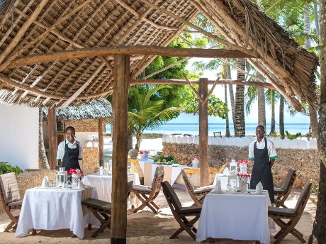 Diamonds Mapenzi, Restaurant