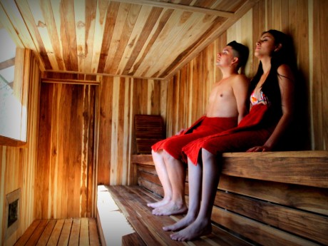 Hacienda Guachipelin Sauna