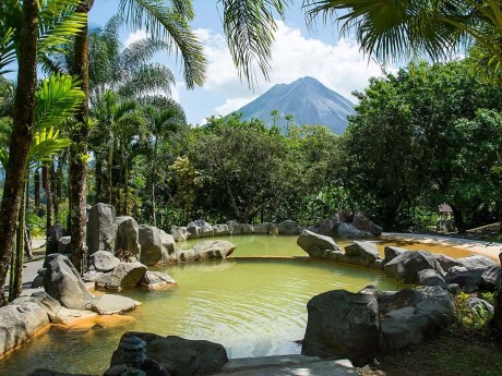 Arenal Paraiso Hotsprings Volcano View