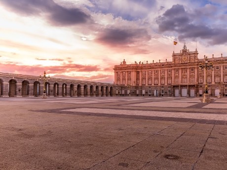 Palacio Royal bei Sonnenuntergang