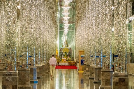 Kristalltempel in Uthai Thani