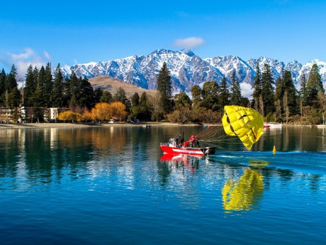 Parasailing in Queenstown
