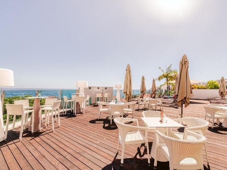 Die Terrasse des Hotel Vila Baleira