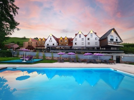 Hotel Le Schoenenburg, Pool