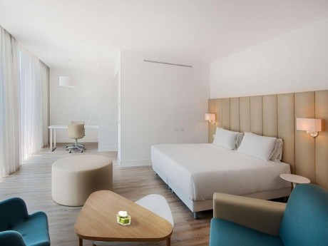NH Hotel - Zimmer