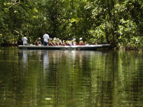 Laguna Lodge Boat Tour