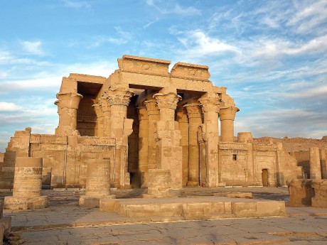 Kom Ombo, Luxor