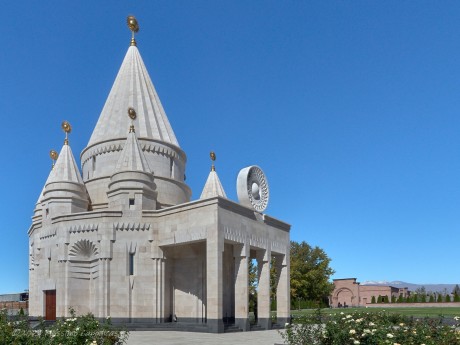Aknalich Yezidi Temple