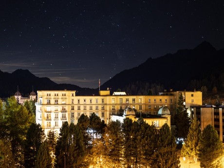 Reine Victoria bei Nacht, St. Moritz