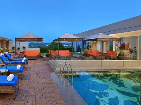 Radisson Gwalior - Pool