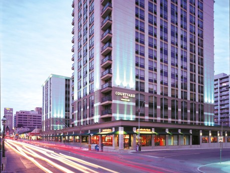Courtyard by Marriott Downtown Toronto