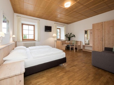 Hotel Masatsch, Zimmerbeispiel