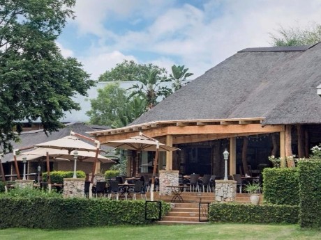 Hippo Hollow Country Lodge Außenansicht