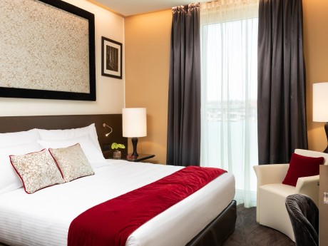 Zimmerbeispiel des Leonardo Royal Hotel