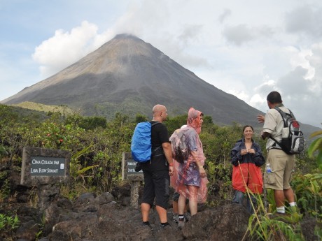 Volcano_HIke_1