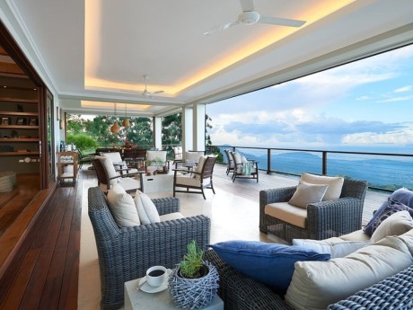 Enjoy views at the Blue Mountains