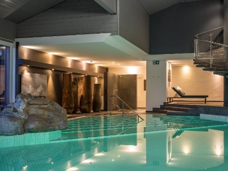 schweiz-saanen-Huus-Gstaad-spa-1