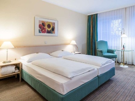 Zimmer, Upstalsboom Emden