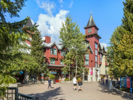 Delta Hotels Whistler Village Suites