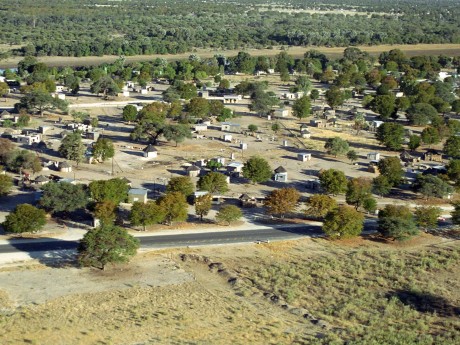 Botswana_Maun from the air_shutterstock©