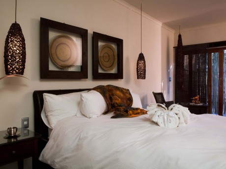 Namutoni Camp_Namibia_bedroom_04