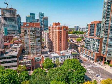 Holiday Inn Express Downtown Toronto