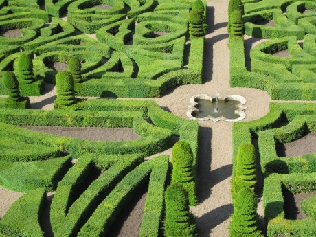 Labyrinth, Loire