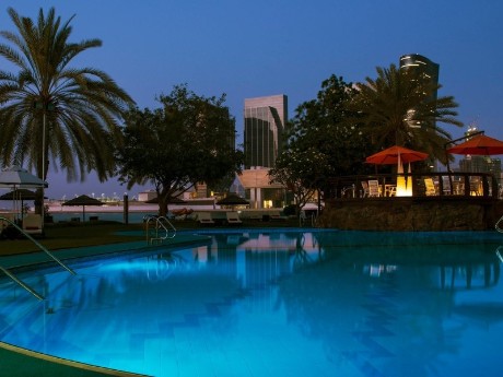 Le Méridien Abu Dhabi, Pool