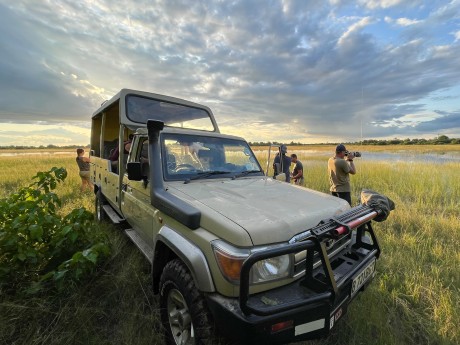 Sunway Botswana Moremi Land Cruiser Sind