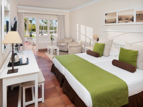 Zimmerbeispiel im Hotel Jardin Techina