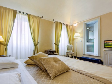 Zimmer- Hotel La Locanda