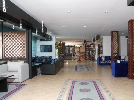 Chefchaouen, Hotel Parador, lobby