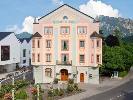 Hotel Hirsch außen