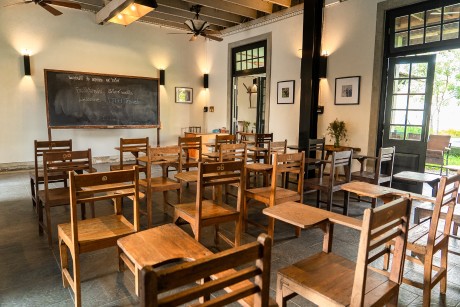 Klassenzimmer, Uthai Heritage