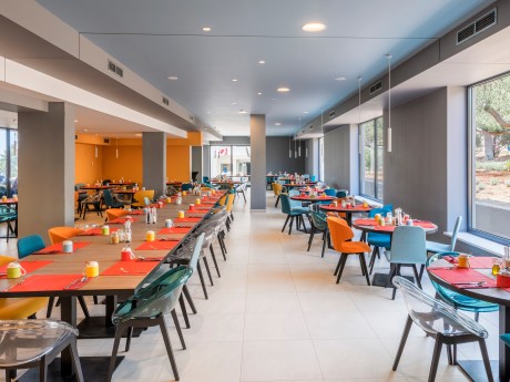 Hotel Pharos