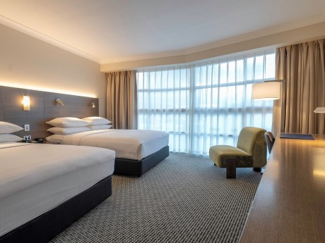 DoubleTree By Hilton Cairns Room