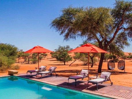 Intu Afrika Zebra Kalahari Lodge_Namibia