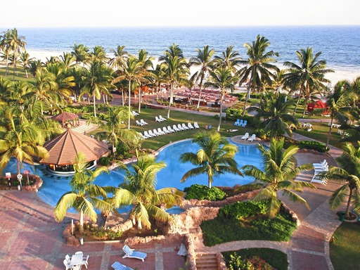 Oman Salalah Crowne Plaza Hotel Pool