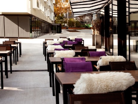 schweiz-schaffhausen-vienna house-terras
