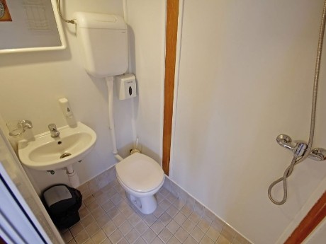 Motorsegler, Privates WC